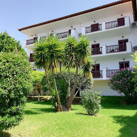 Hotel Paradise Vasilias  エクステリア 写真